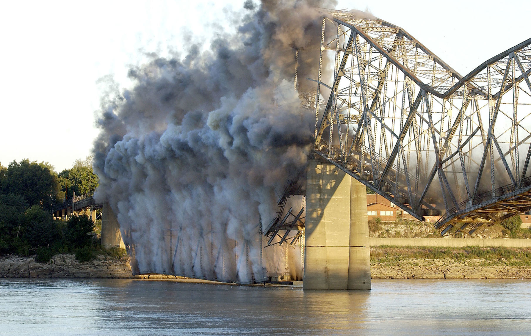 2004: Cape Girardeau Bridge